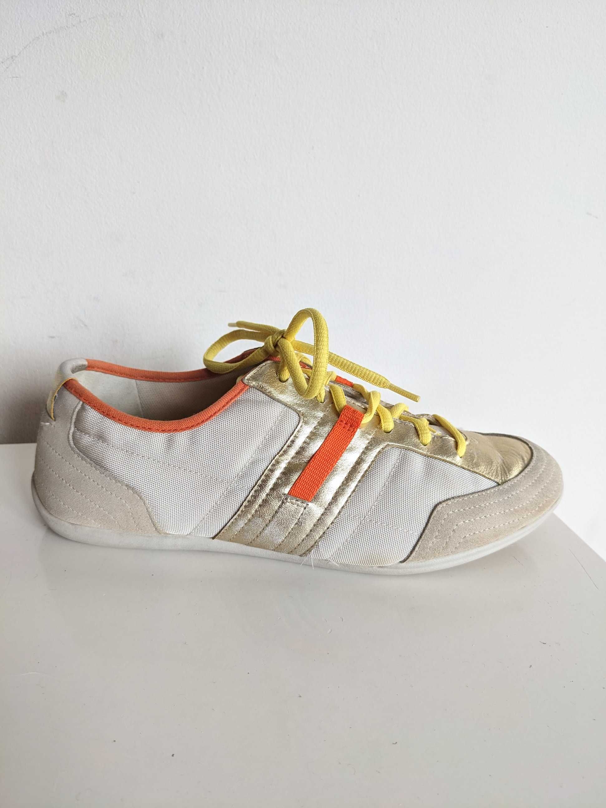 Damskie buty DKNY, rozmiar 38.5