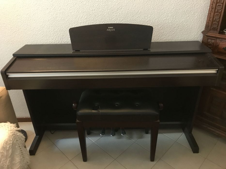 Yamaha Arius YDP-141