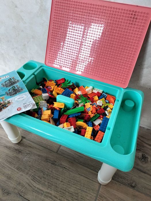 Стол, столик 2 в 1 ігровий лего lego, з конструктором для гри