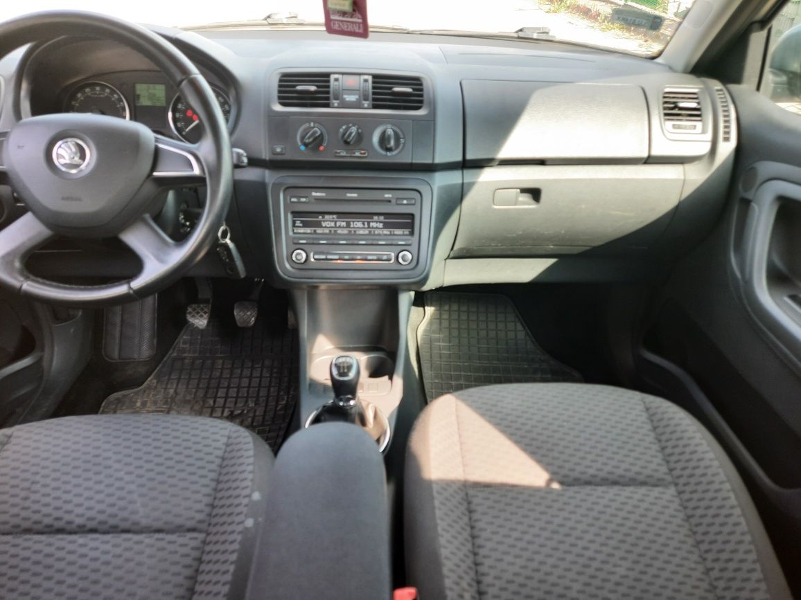 Ładny stan mały przebieg 1.2 diesel ważne opłaty