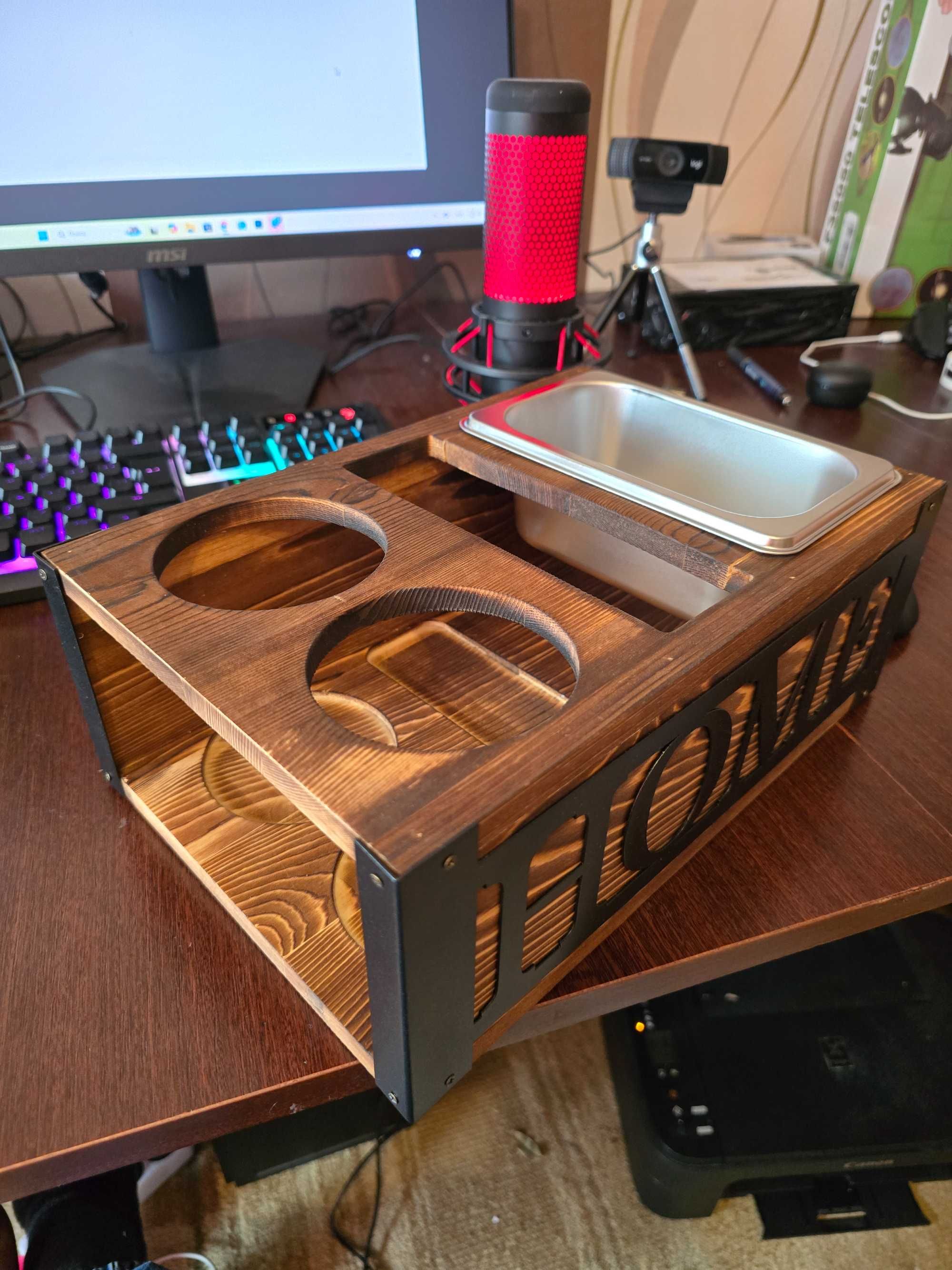 Organizer drewniany na piloty, napoje i przekąski - HOME box