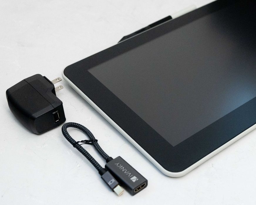 Графічний планшет-монітор Wacom One (DTC133)