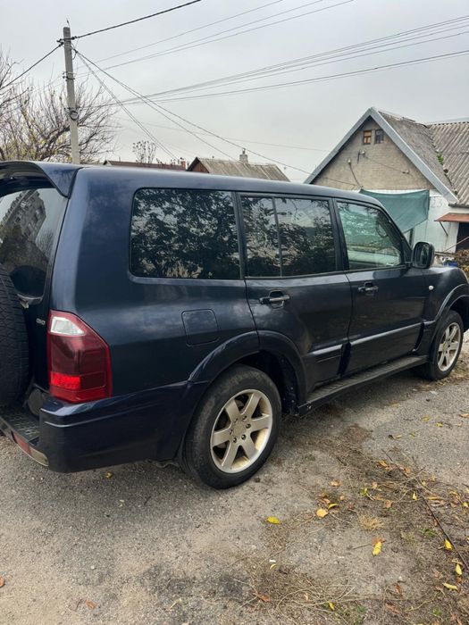 Продам Mitsubishi педжеро 2003