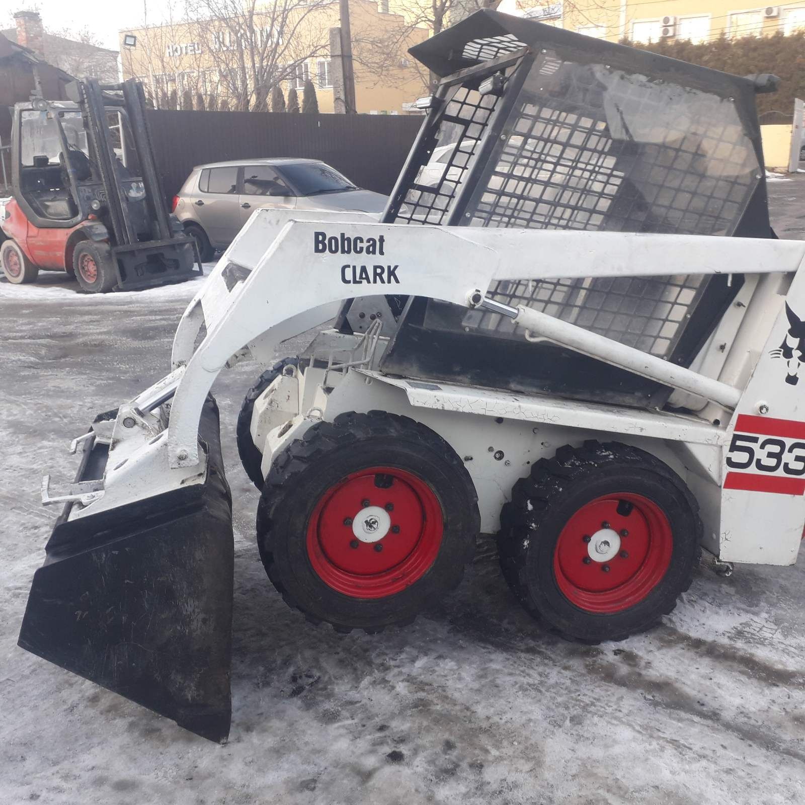 Невантажквач Bobcat 533