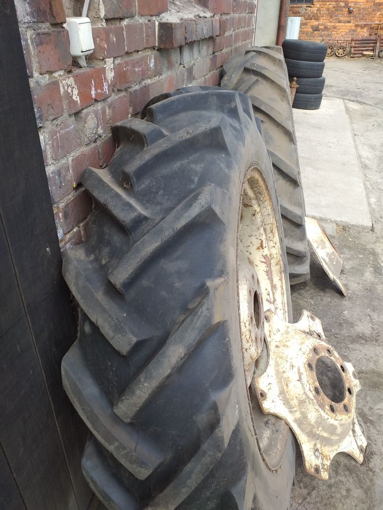 wąskie koła Ursus C 360 C 330 zetor 12.4 32