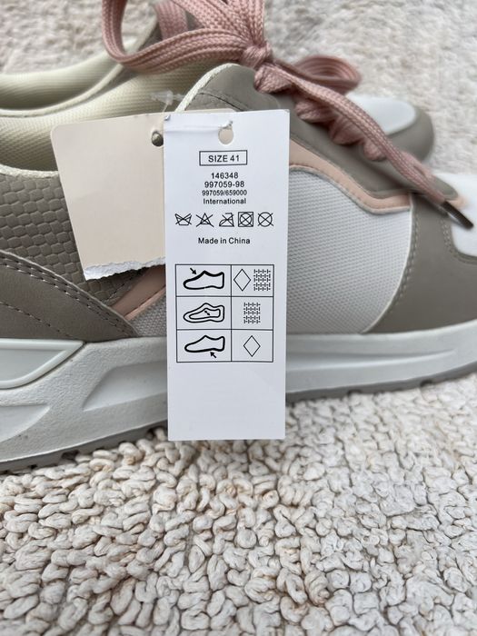 Кросівки нові Orsay