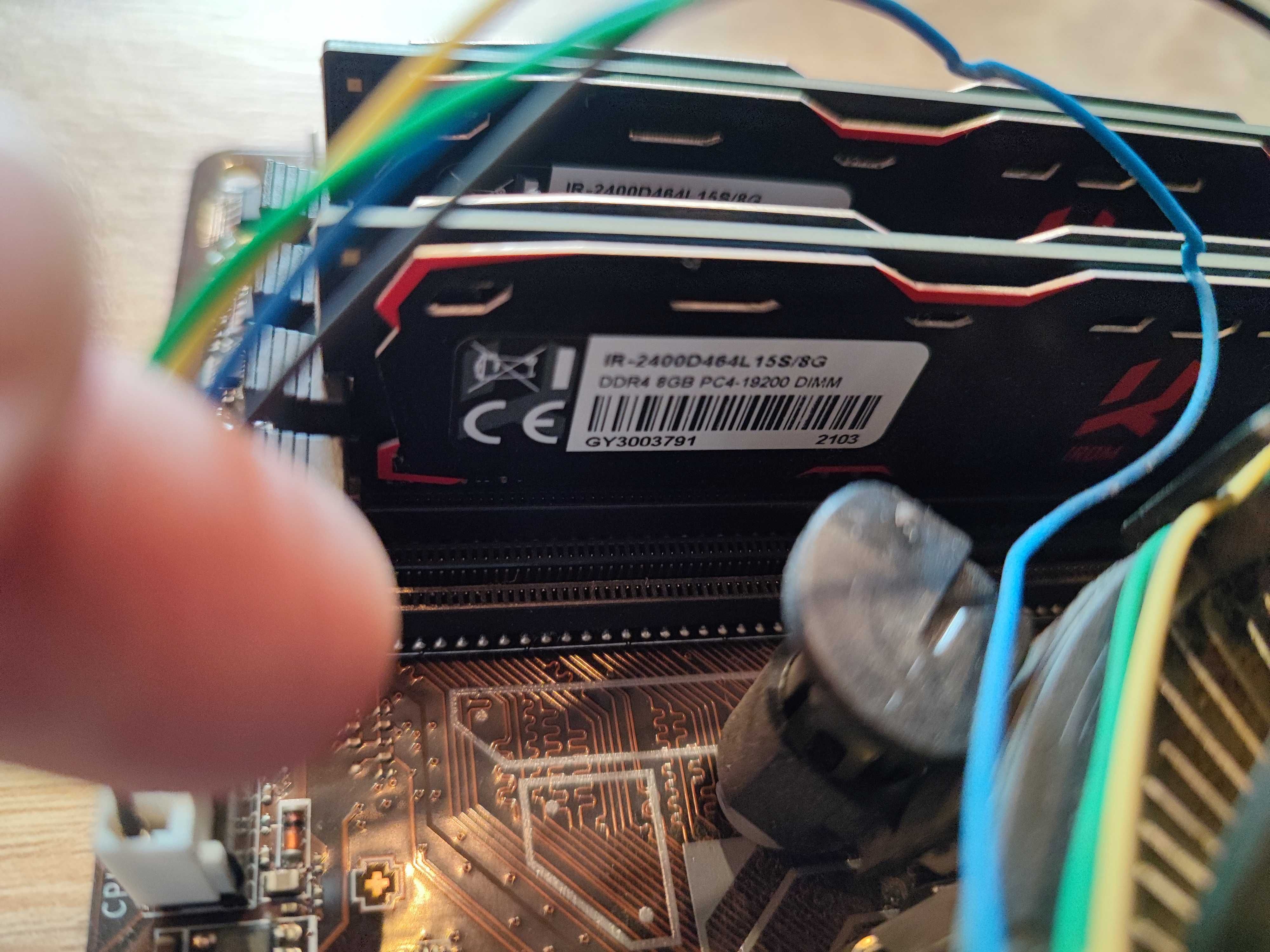 Płyta główna MSI z procesorem Intel + 2x kość RAM