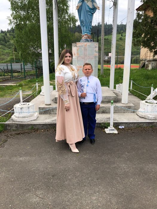 Продам вишите плаття