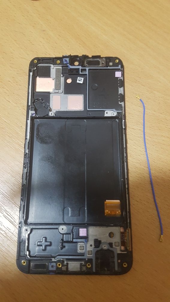 Samsung Galaxy A40 (a405fn/ds) рамка диспл.модуля с коаксиалом