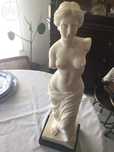 Estatueta (mulher)