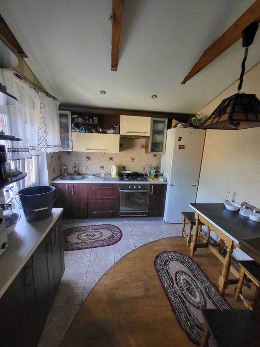 1 кімнатний будиночок з спільним подвірям ще з 1 будинкомПасіки-Зубриц