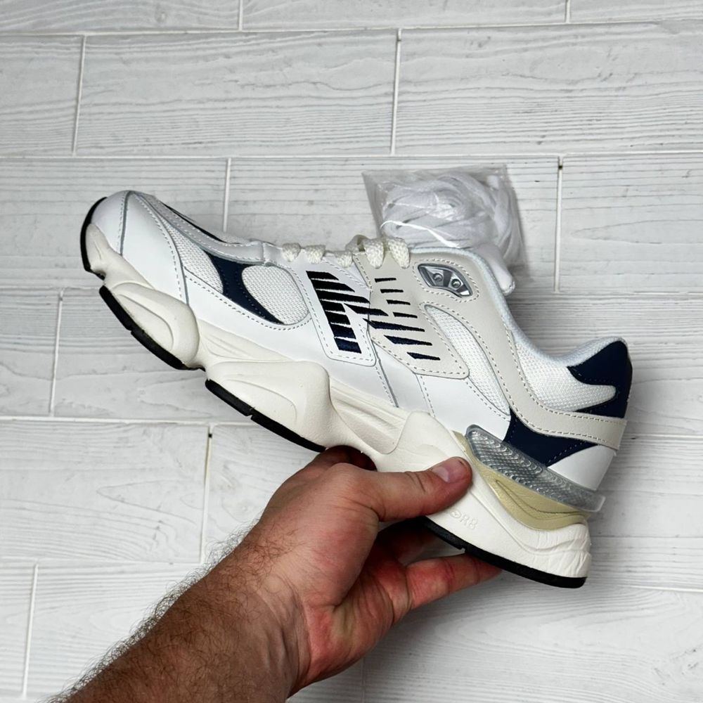 Чоловічі кросівки new balance 9060