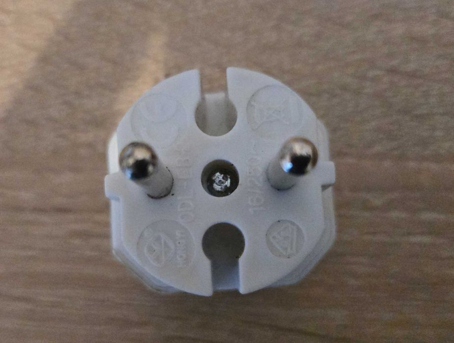 Złodziejka 1 na 2 biała, w stanie bardzo dobrym