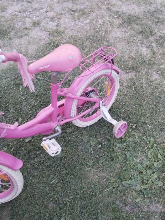 Rower dziecięcy.