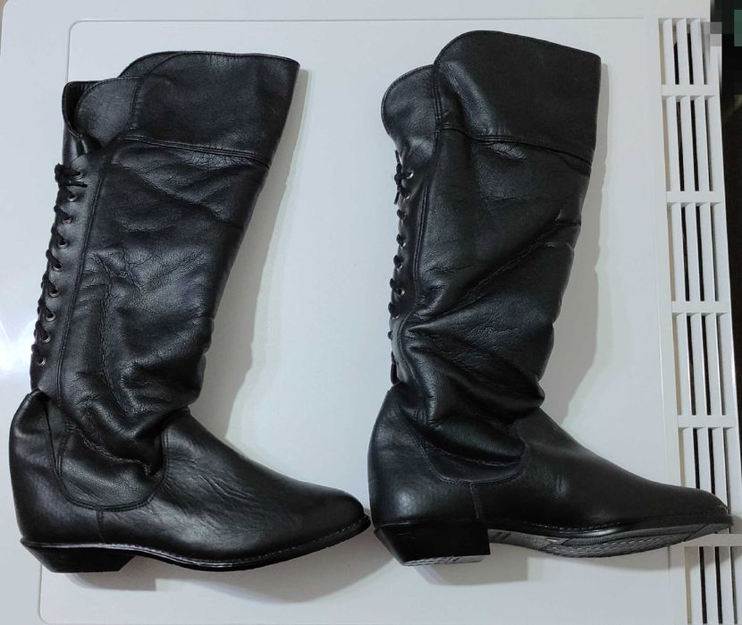 Зимові чоботи жіночі (шкіра, р.37).