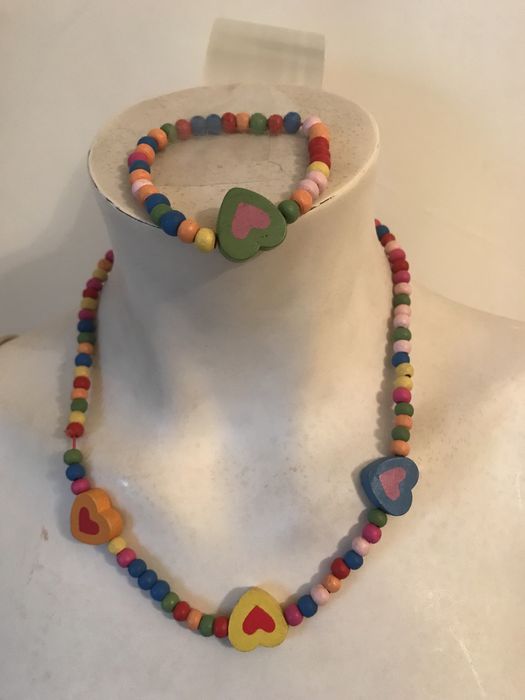 Colares e Brincos. Quase tudo novo. Preço unitário na descrição