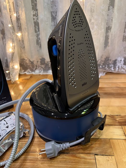 Паровой утюг Braun CareStyle Compact