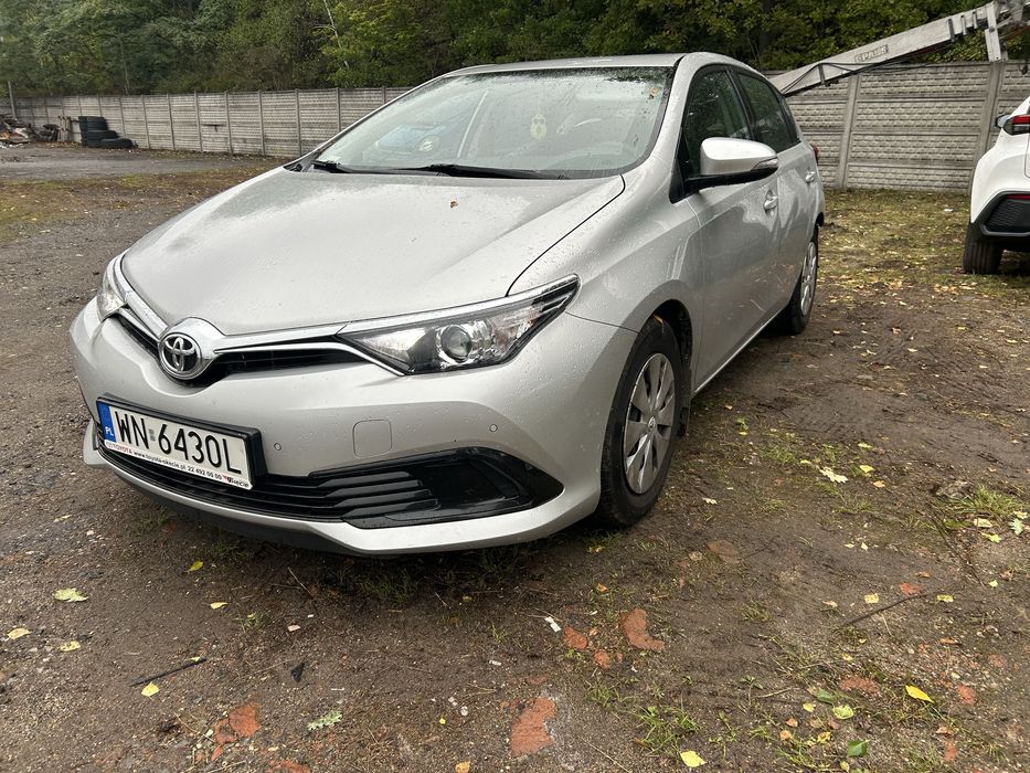 Toyota Auris Hatchback