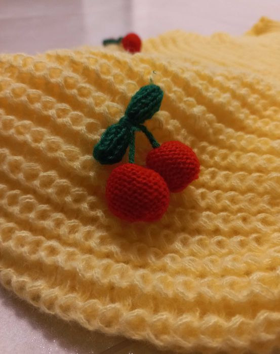 Sweter damski rozmiar S nowy