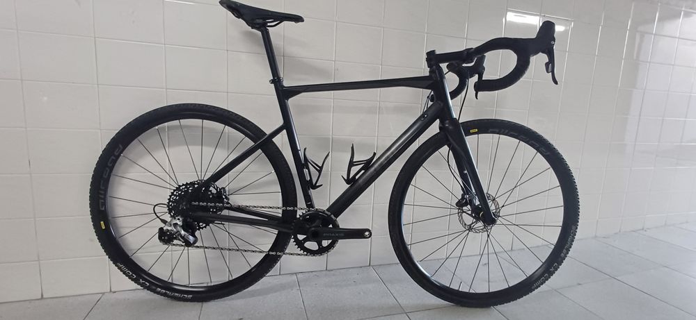 Bicicleta BMC Roadmachine X Gravel/ciclocross