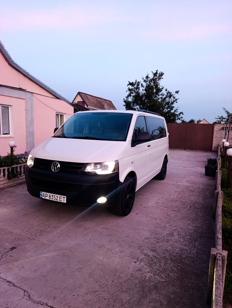 Продам Фольксваген Т5 ( Volkswagen T5)