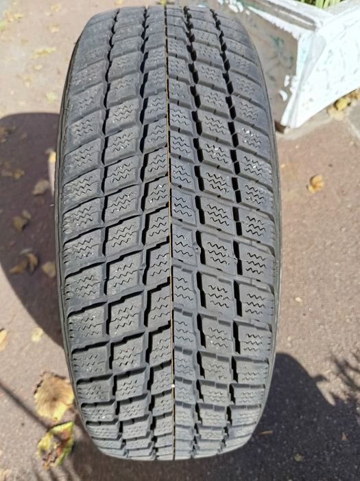 Б/У шини 225/60 R18 Winguard SUV зима комплект