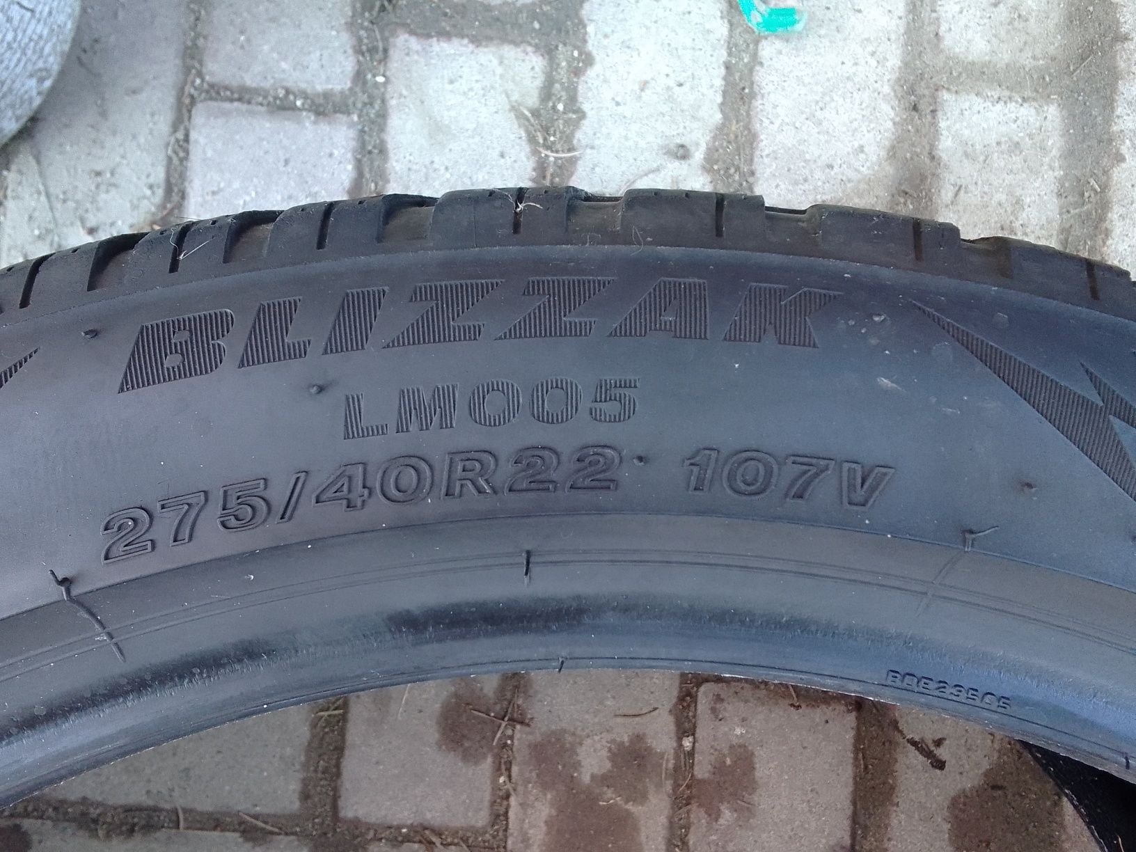 Opona zimowa 275/40r22 BRIDGESTONE 2021r