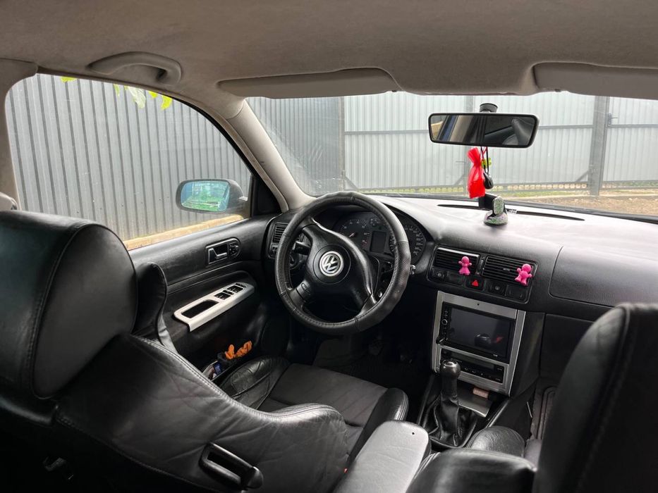 Продам Golf 4 1.6