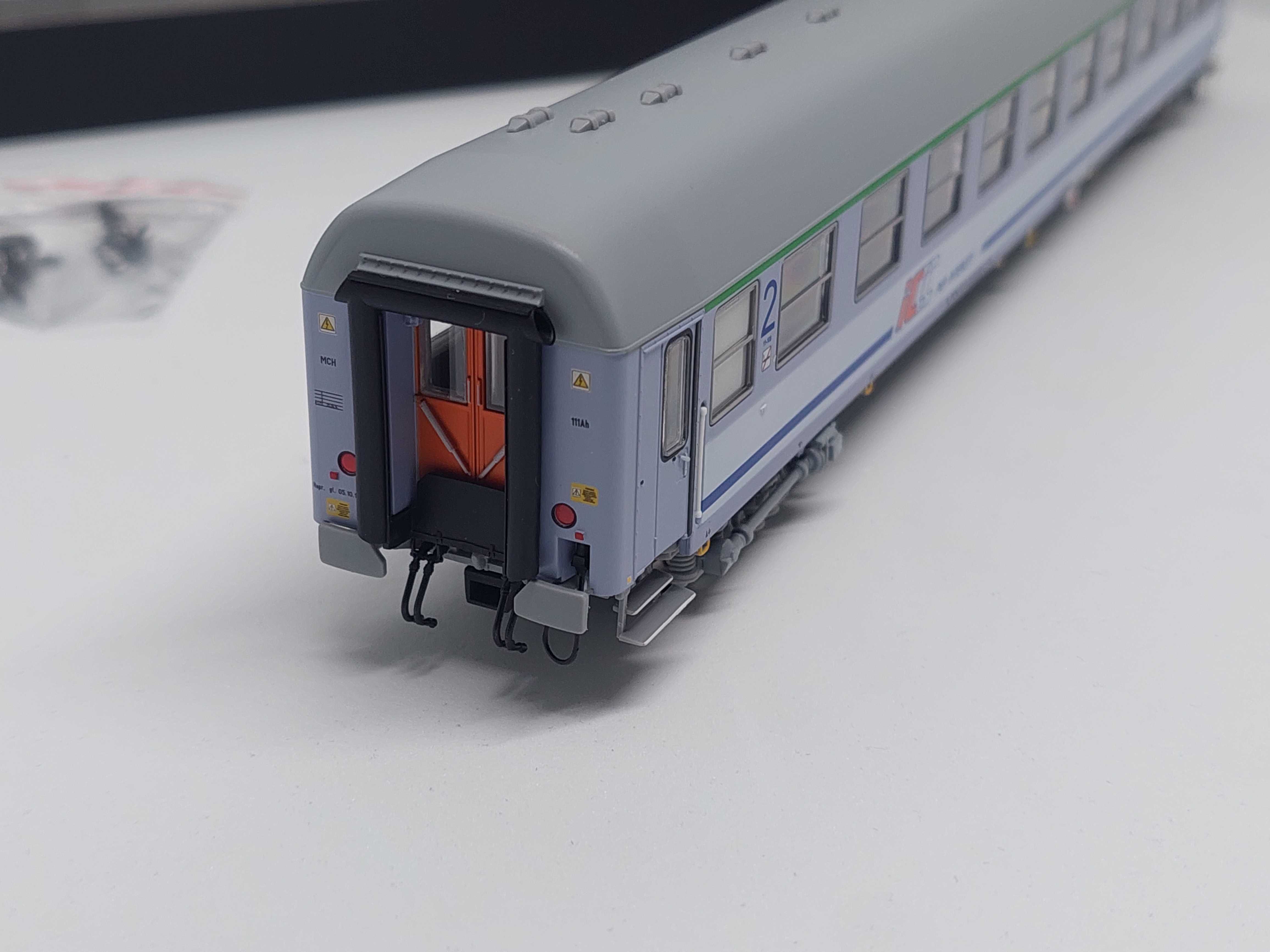 Robo 222230 Wagon 2 kl. PKP Intercity 111Ah H0