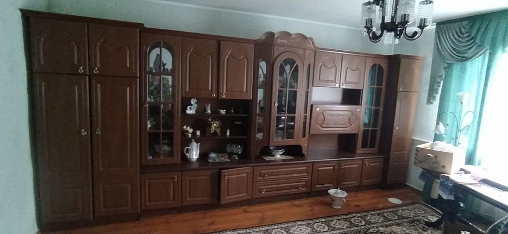 Стінка ,стан ідеальний.