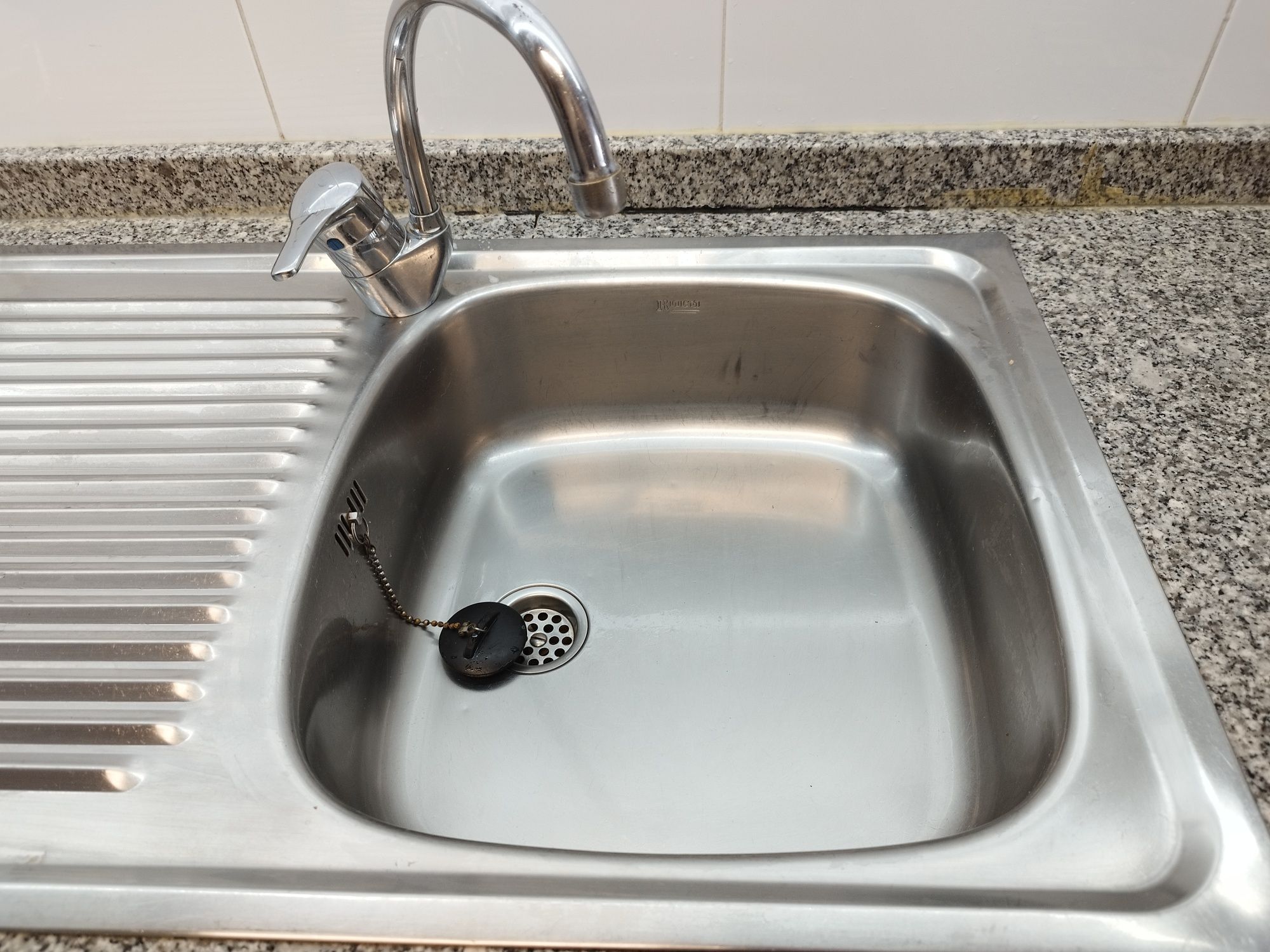 Móvel cozinha com mármore