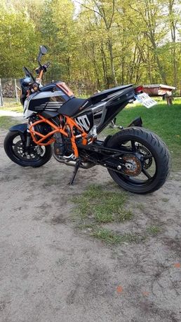 Sprzedam KTM DUKE 690   rok produkcji 2012 r.