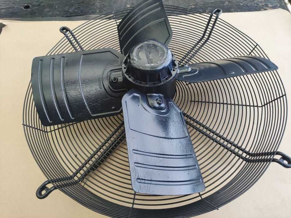 Ventiladores / Extratores industriais trifásicos