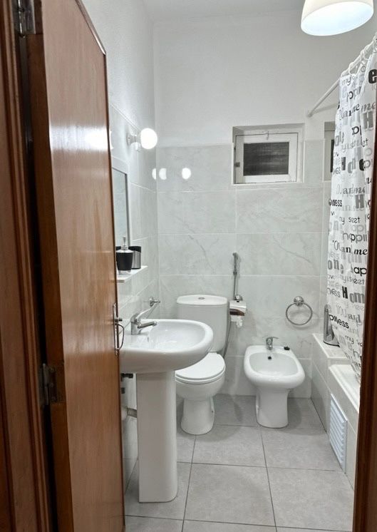 Quarto para estudantes proximo do hospital