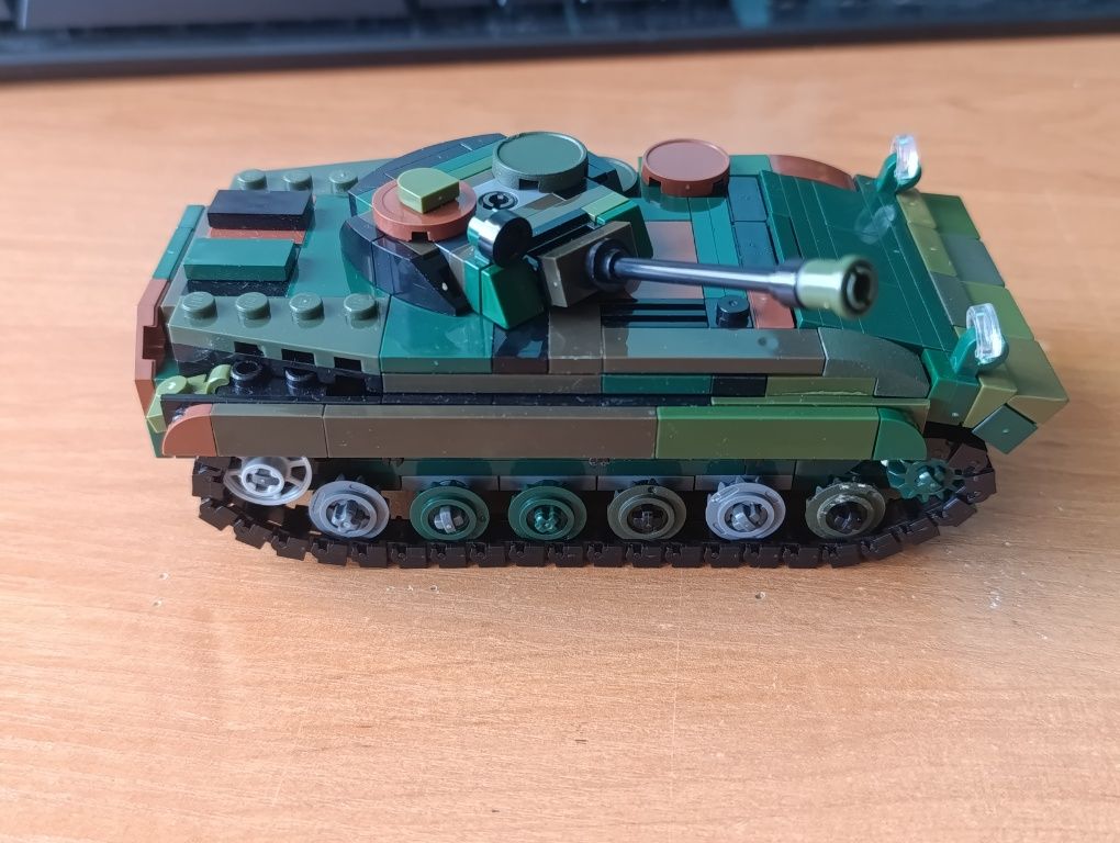 БМП-2 из Лего конструктора
