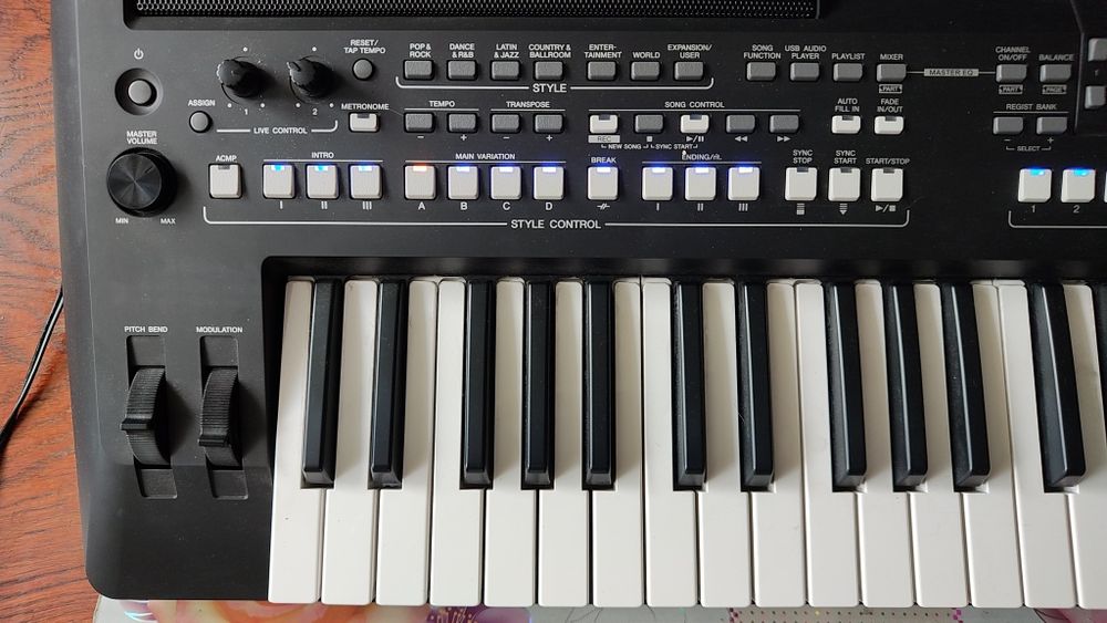 Keyboard Yamaha PSR-SX600