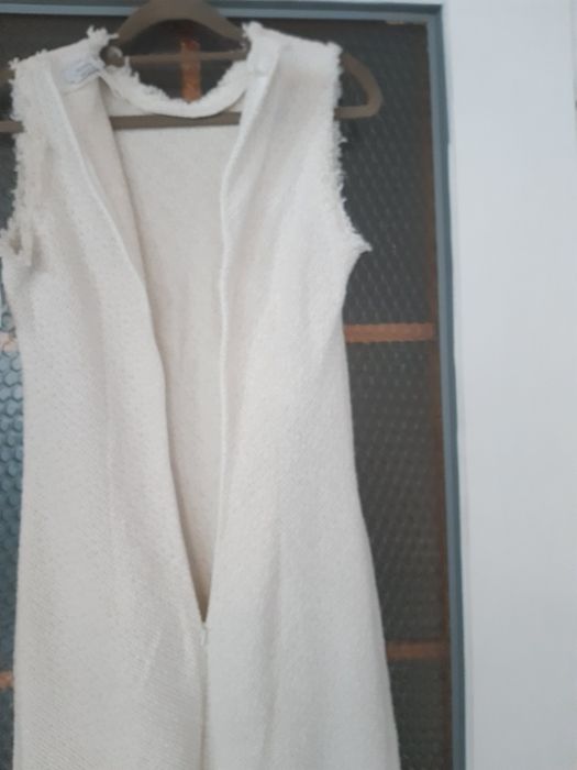 Nowa sukienka biała, długa, bez rękawów. Reserved. M