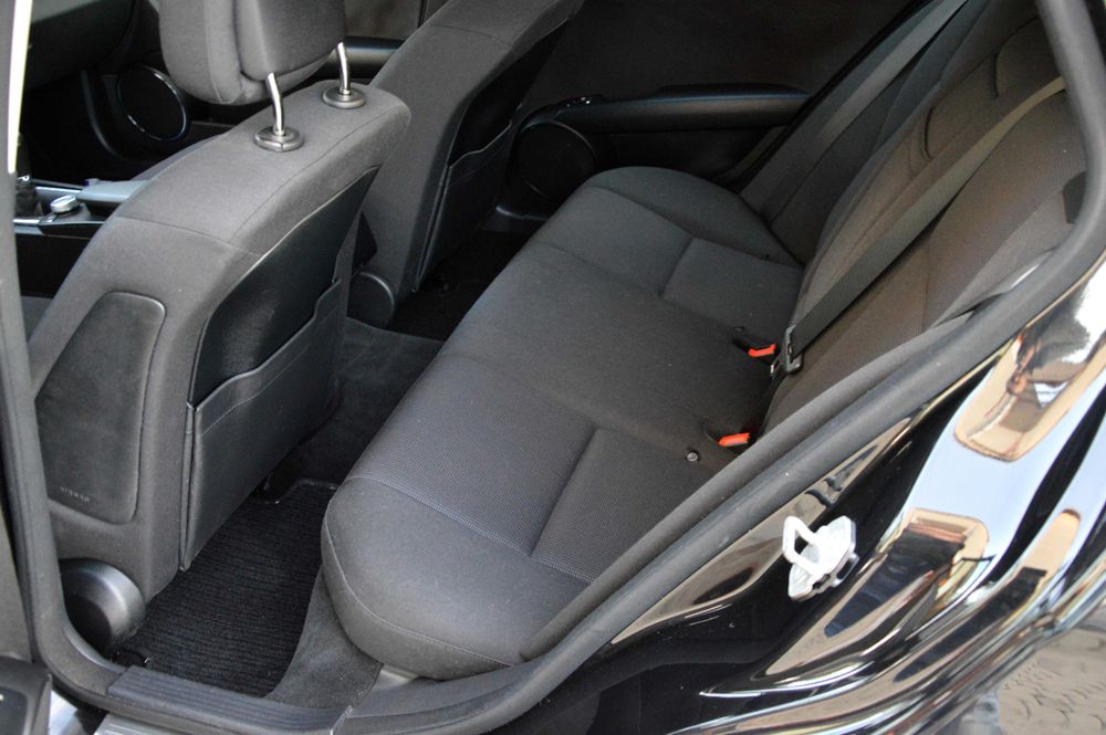 Piekny Mercedes Z Niemiec Alu PDC Kompresor