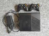 Zestaw Xbox 360 z padami