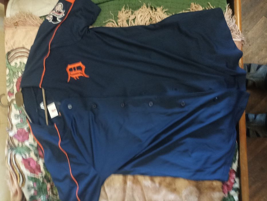 Бейсбольна футболка