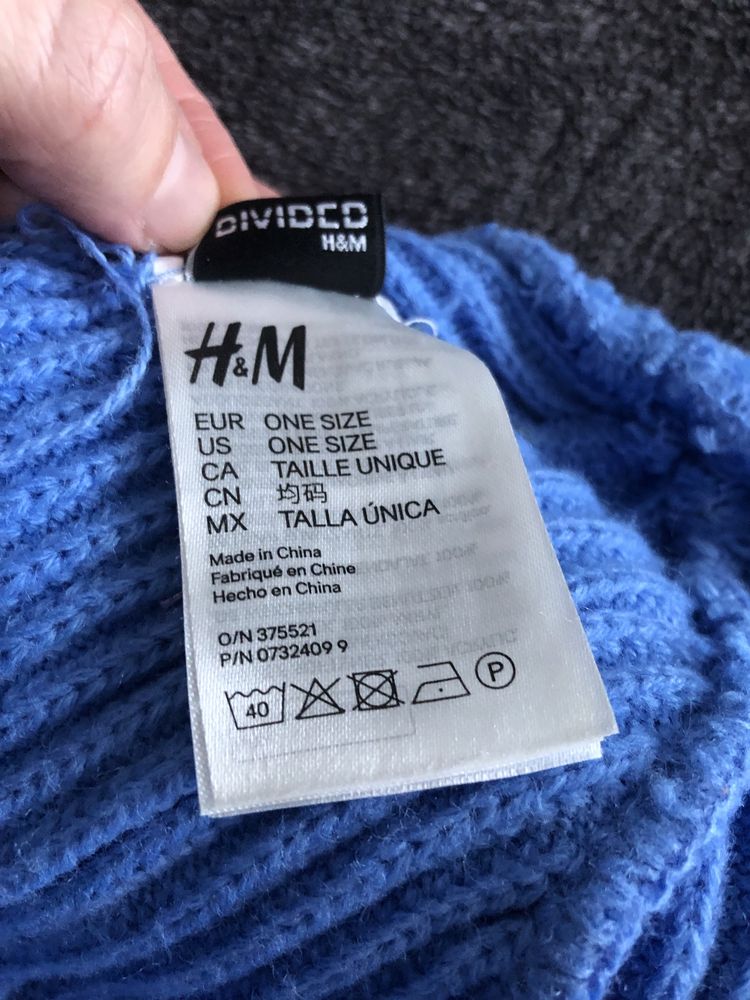 Жіноча шапка HM