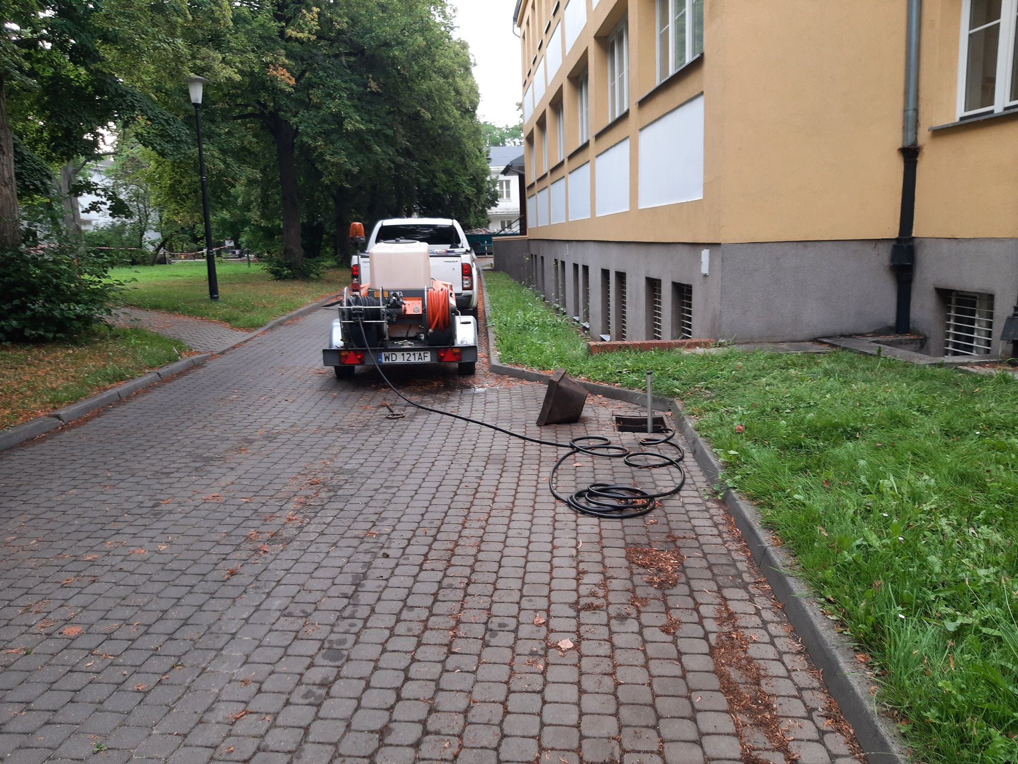 Przyłącza awarie  udraznianie drenaż odwodnienia szamba deszczówka