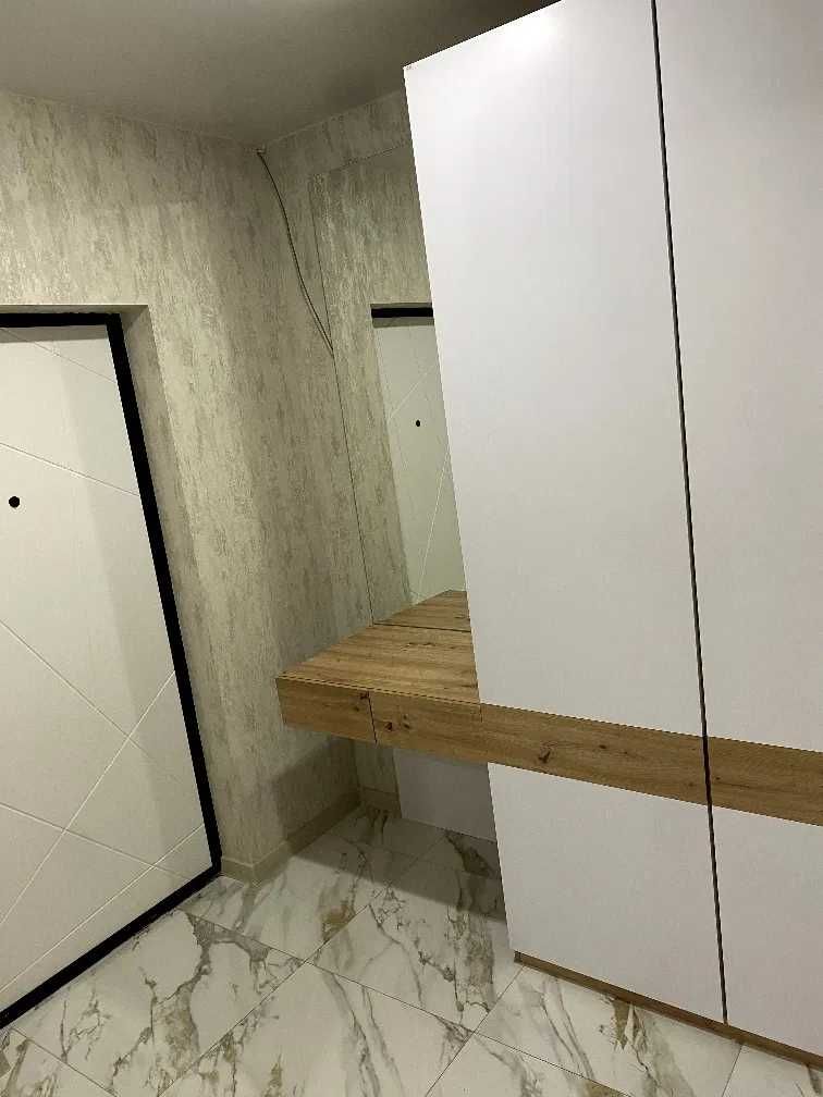 Продам 1 комн. кв 46 м2 с современным ремонтом в ЖК Левада
