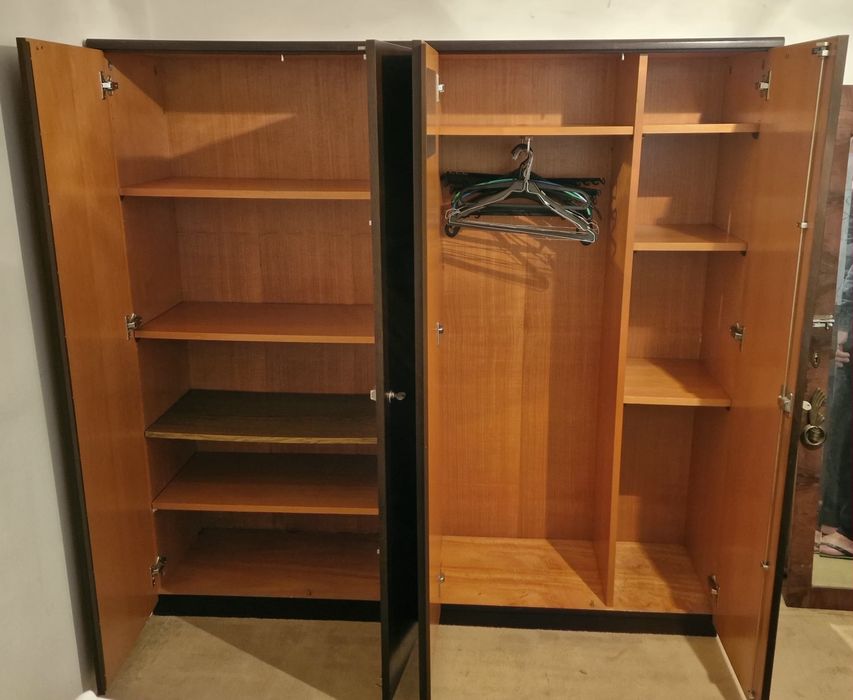 Armário de roupa