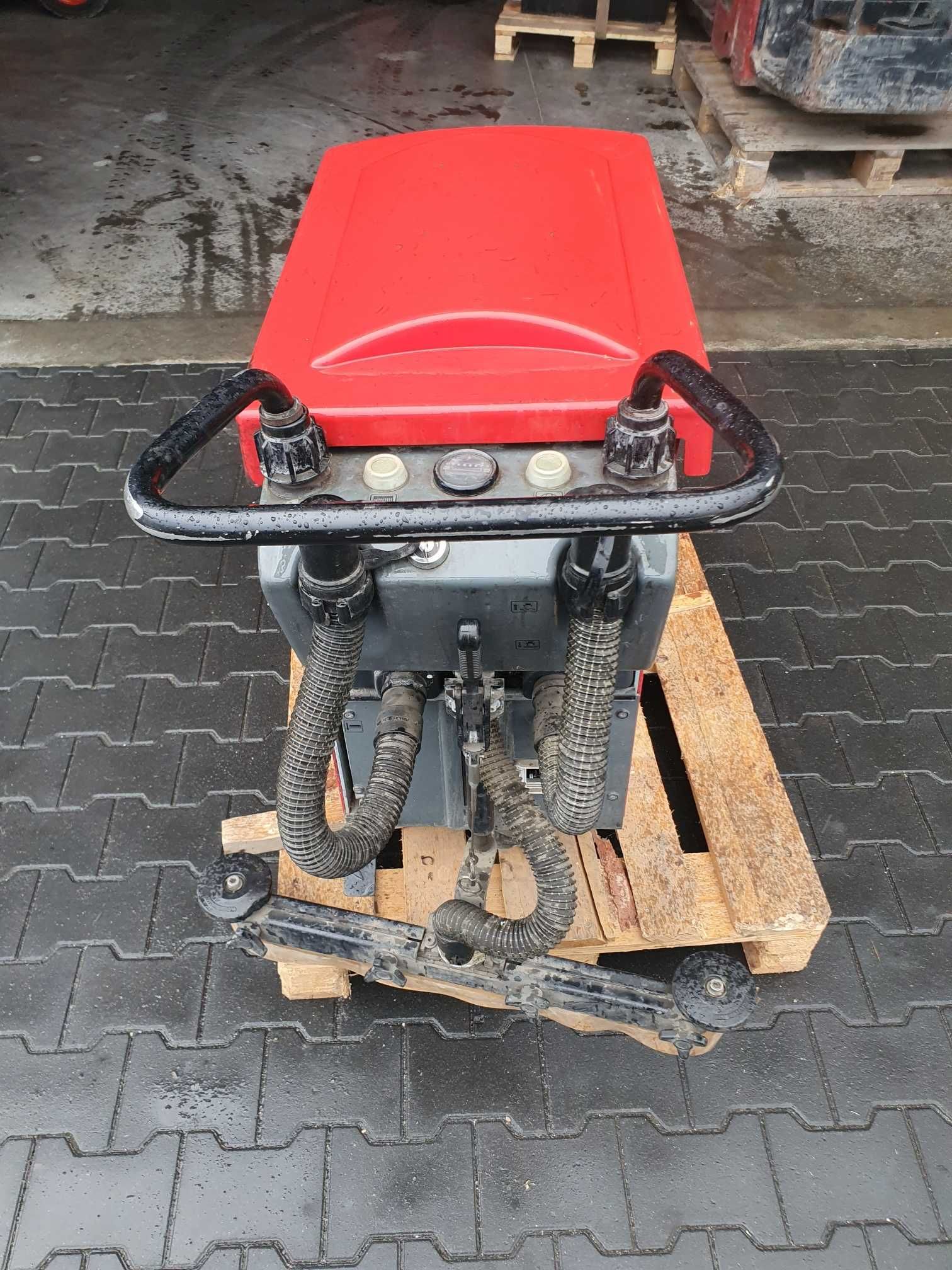 Szorowarka Gansow 26B46  Prostownik 24v ,Karcher