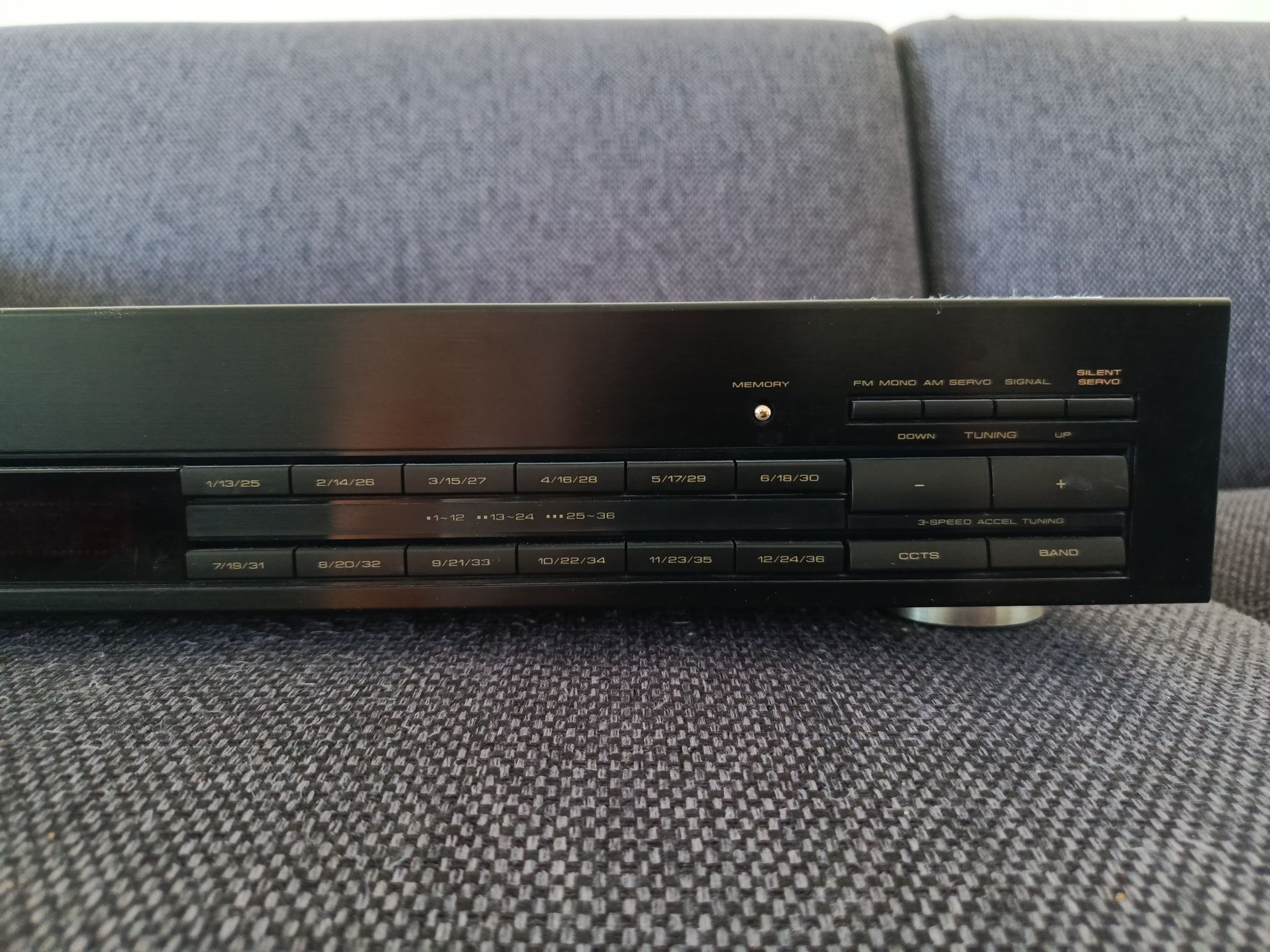 Tuner radiowy cyfrowy Pioneer F-447 s