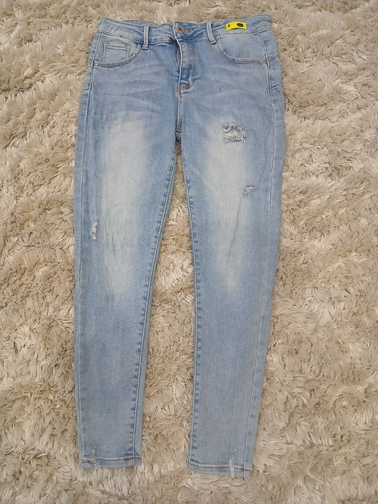 Spodnie damskie jeans przetarcia