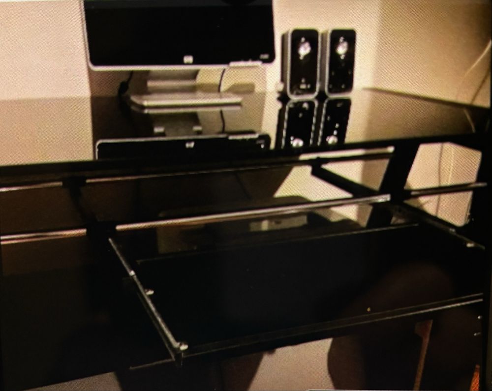Secretaria em Vidro Temperado Preto