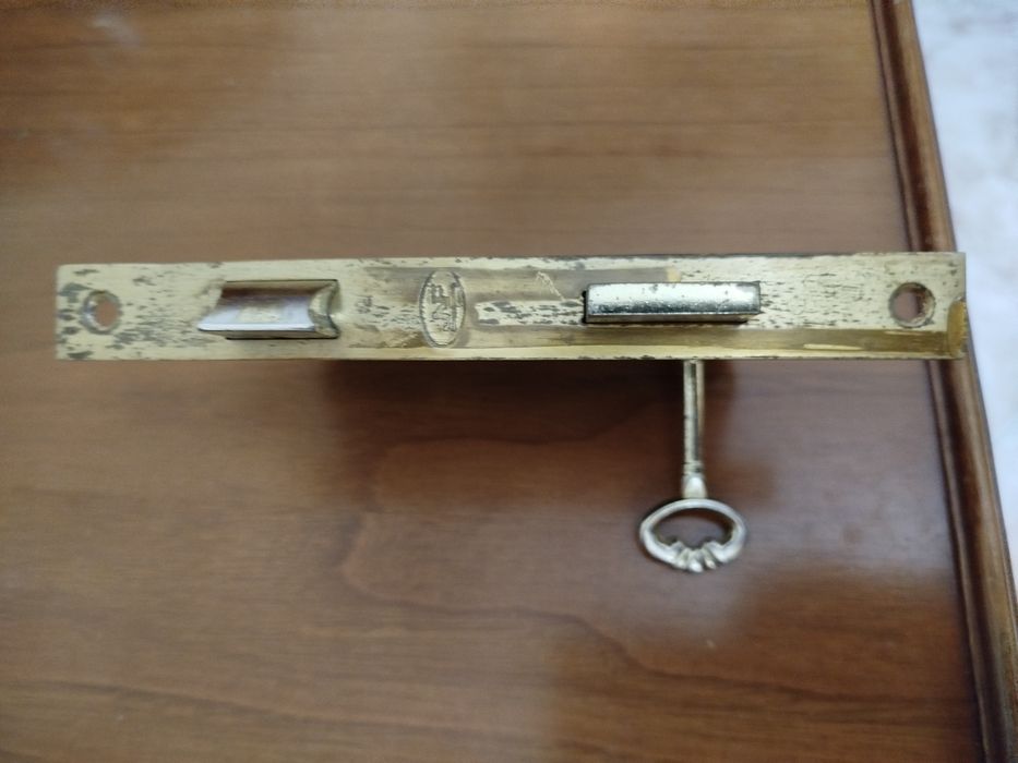 Fechadura de embutir