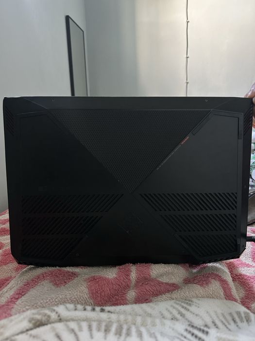 HP OMEN 15 (i5-8300H/8GB RAM) Formatado, com carregador e bolsa